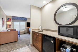 Suite Studio, 1 très grand lit, non-fumeur | Minibar