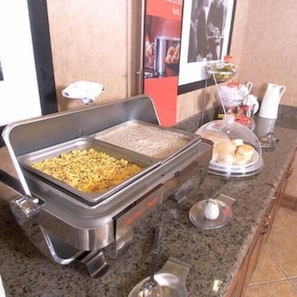 Petit déjeuner buffet compris tous les jours