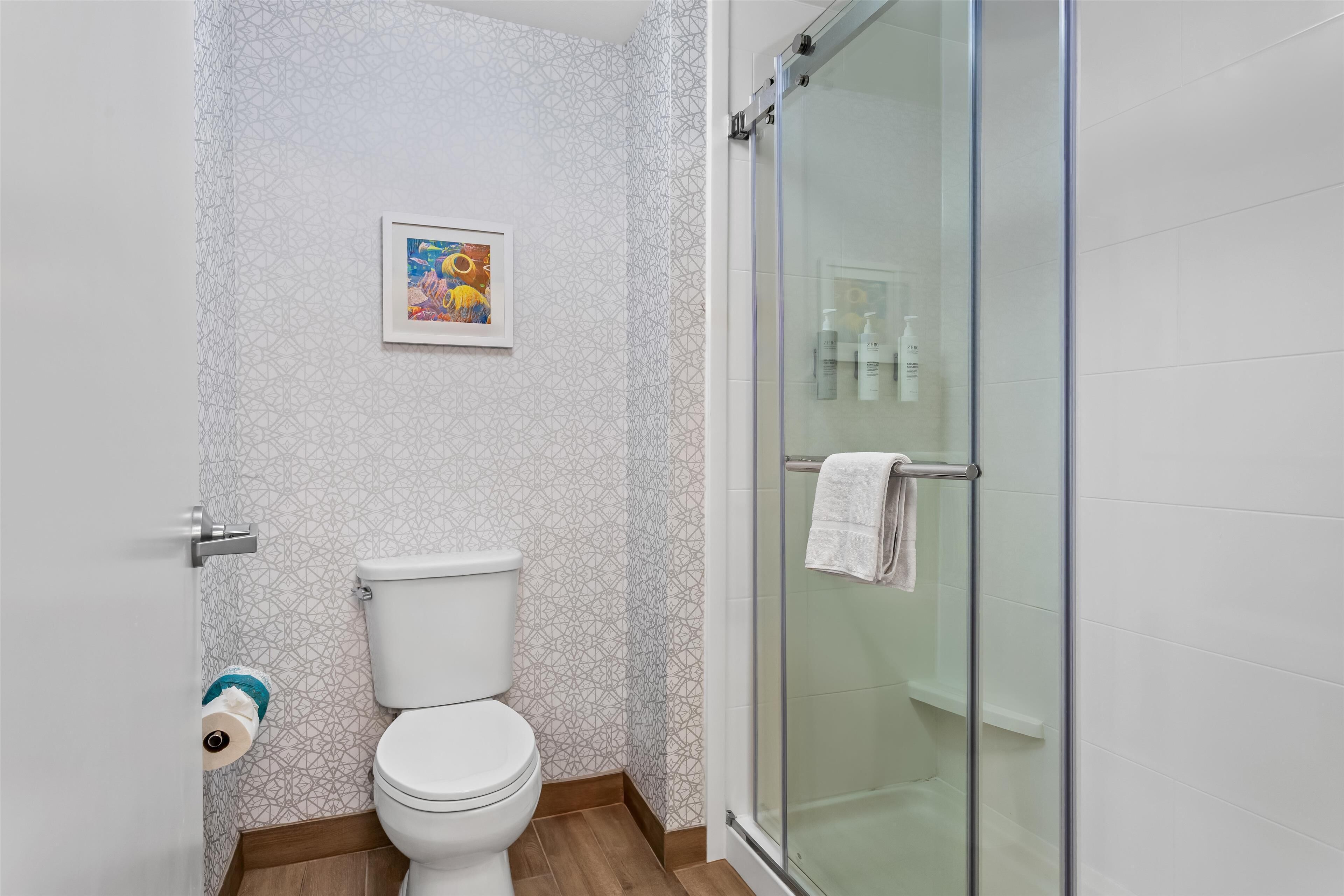 studio suite, 1 king bed, non smoking | bathroom shower