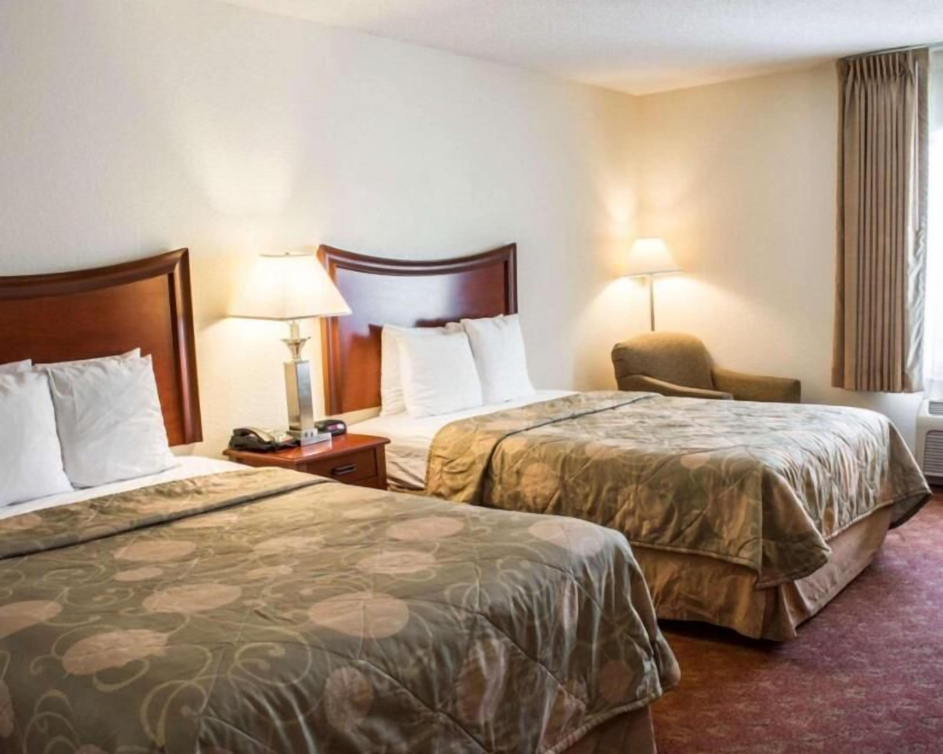 Coffres-forts dans les chambres, bureau