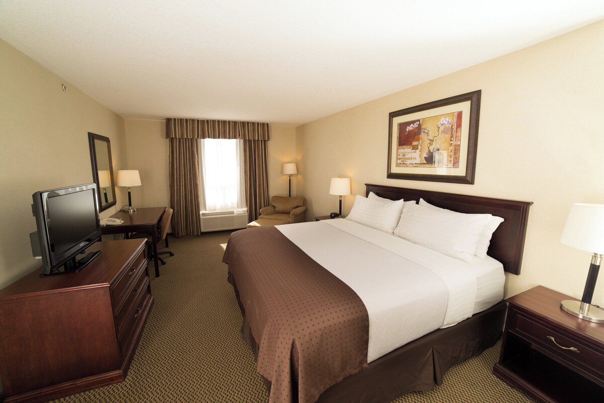 Standard Room, 1 King Bed