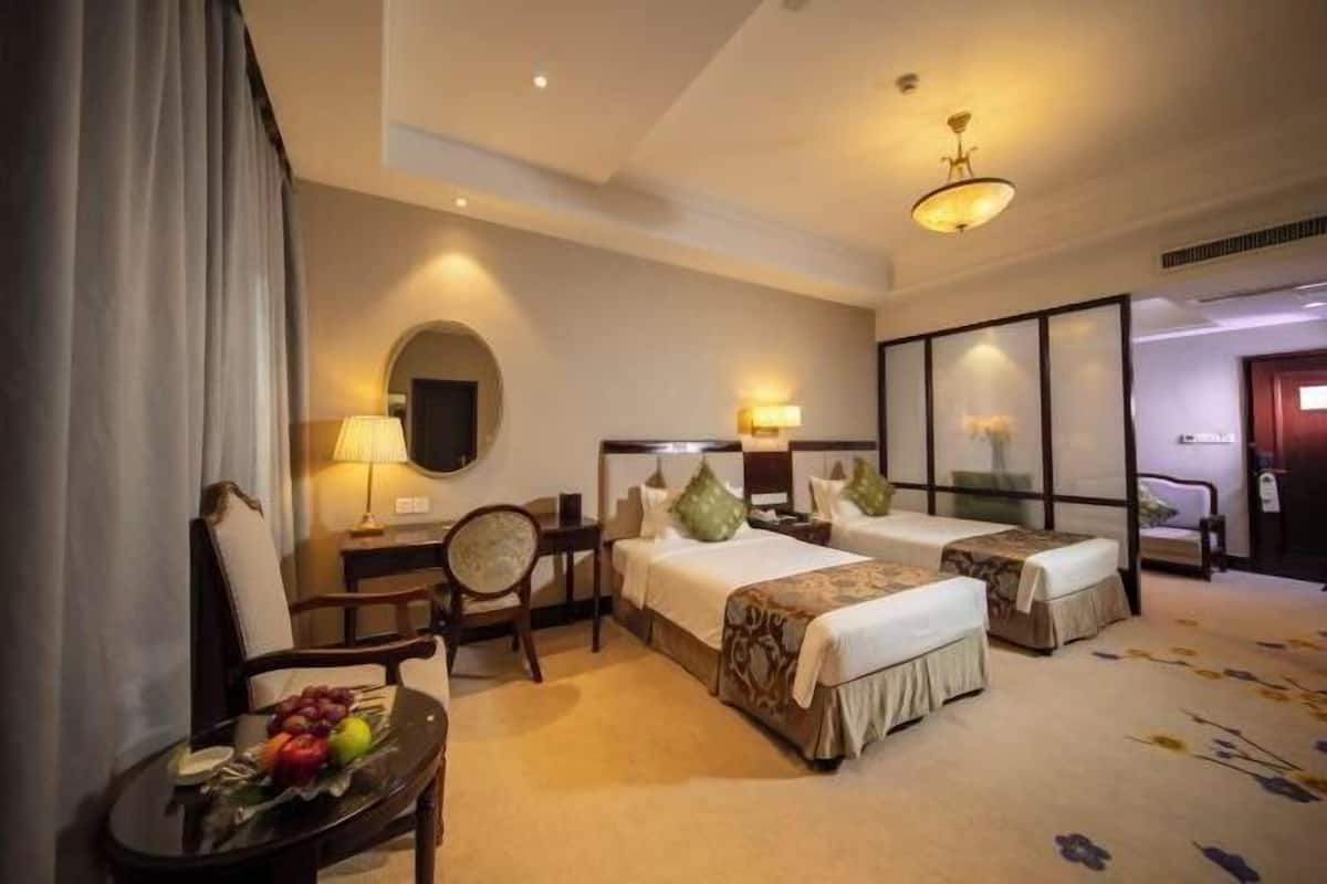 In-room safe, free WiFi