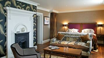 Egyptian cotton sheets, hypo-allergenic bedding, in-room safe