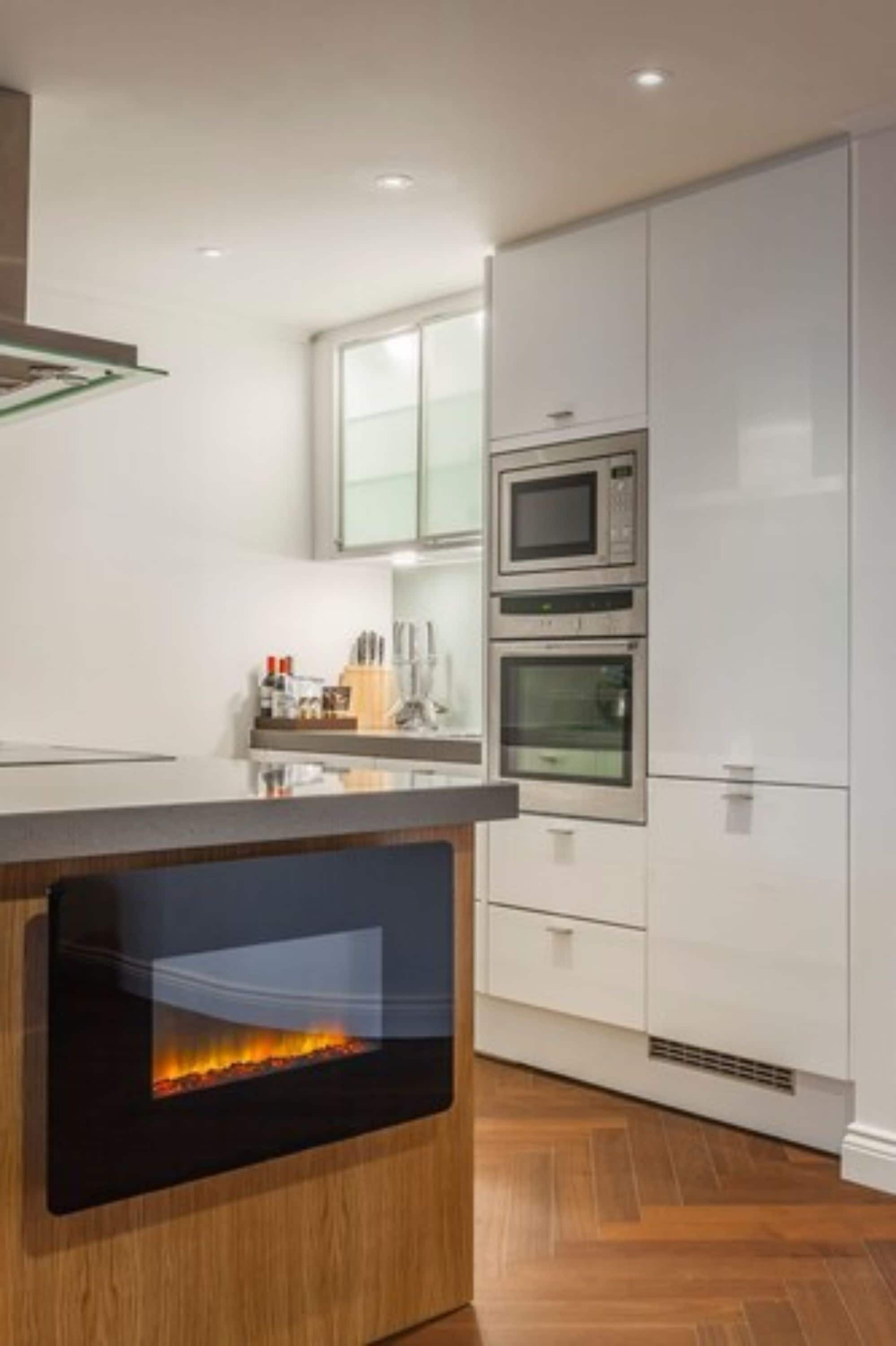 espresso maker, coffee/tea maker, electric kettle