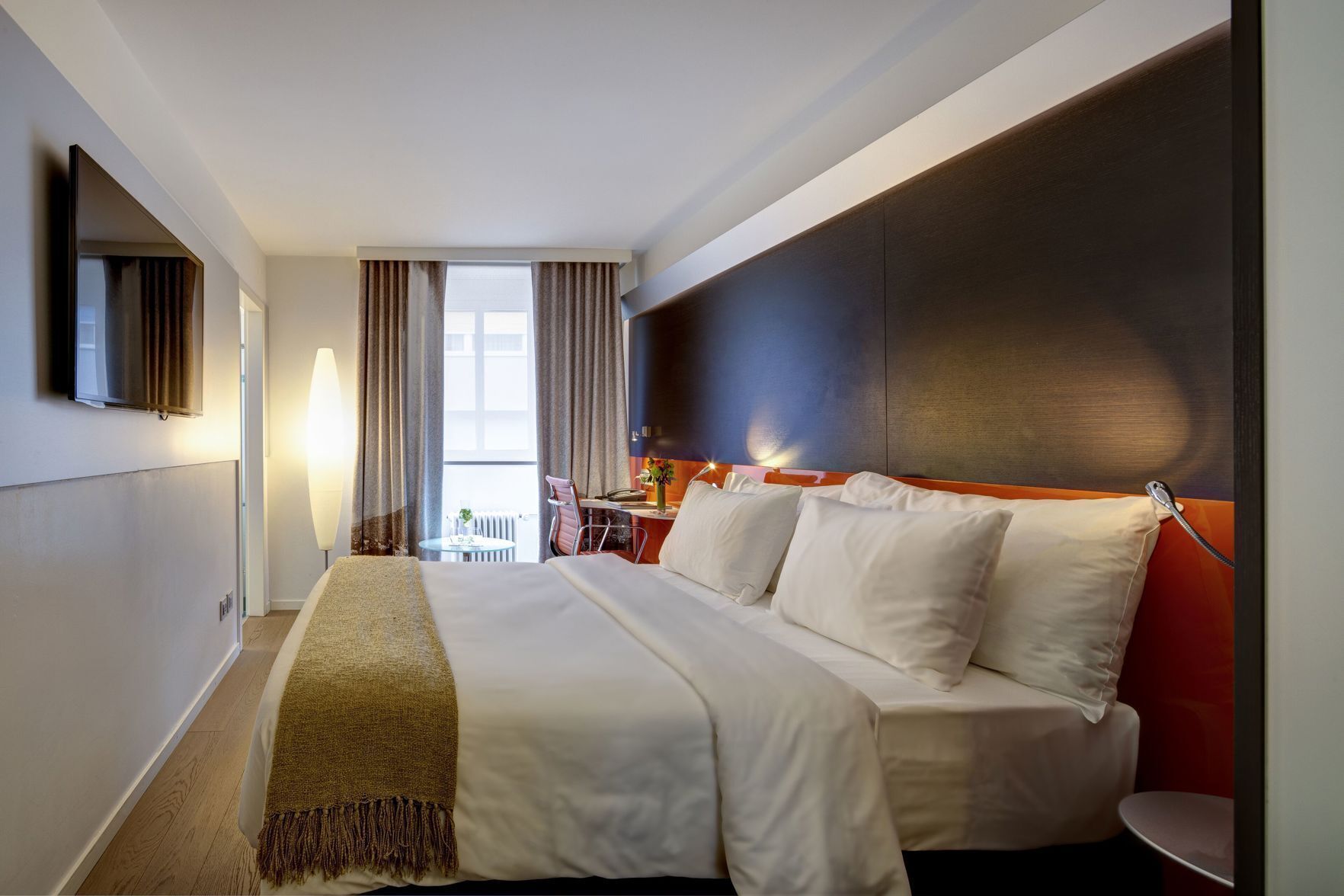 Minibar, Zimmersafe, Schreibtisch, schallisolierte Zimmer