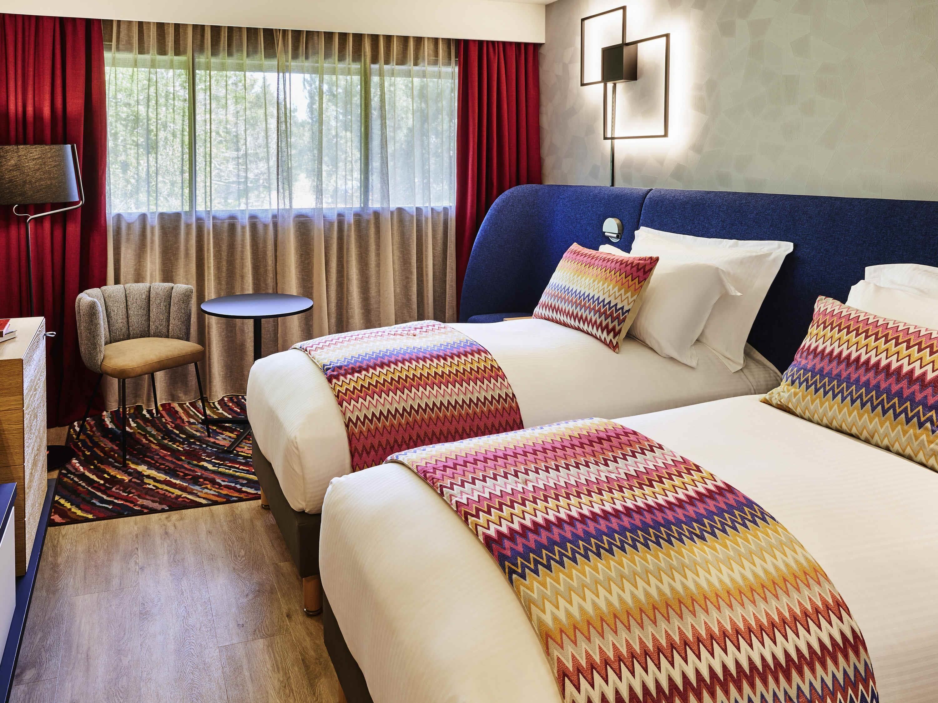 Classic Room, 2 Twin Beds | Premium bedding, pillowtop beds, minibar, in-room safe
