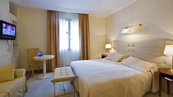 Exclusive-Doppelzimmer | Daunenbettdecken, Minibar, Zimmersafe, Schreibtisch