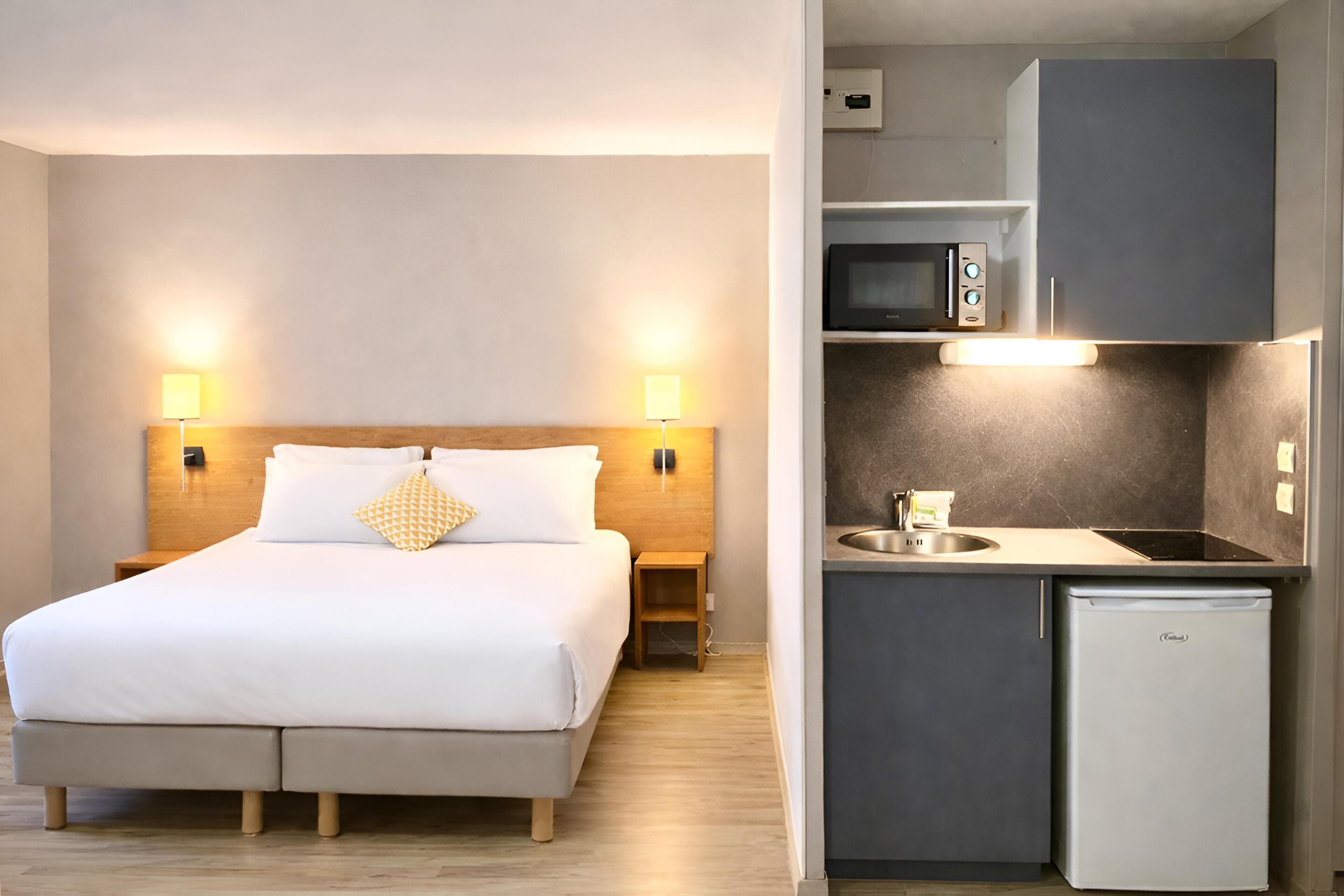 Premium bedding, desk, soundproofing, iron/ironing board