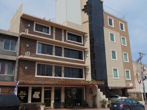Property entrance - Hotel Royal Inn (Monclova)