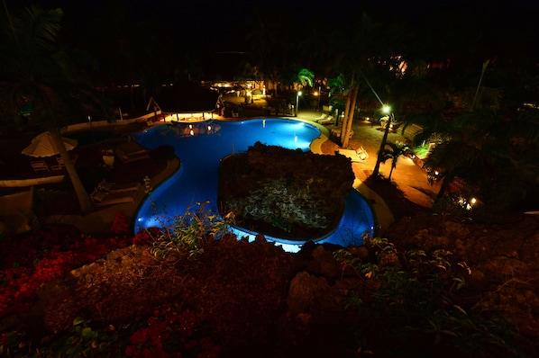 2 outdoor pools, pool umbrellas, pool loungers