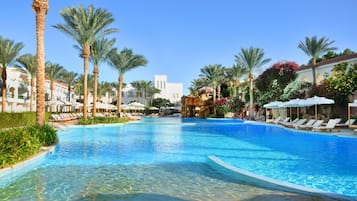 Egyptian cotton sheets, minibar, in-room safe, iron/ironing board