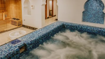 Sauna, steam room, Turkish bath/hammam, aromatherapy, Swedish massages