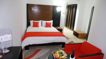 In-room safe, desk, blackout drapes, free WiFi