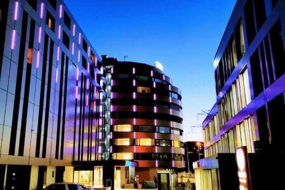 Nash Airport Hotel