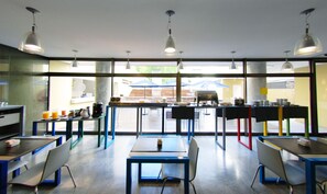 Buffet breakfast for a fee - Be Trimos Hotel (Buenos Aires)