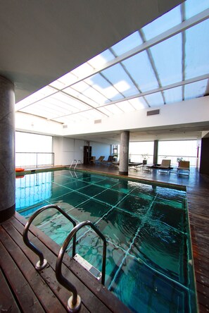 Indoor pool, outdoor pool - Be Trimos Hotel (Buenos Aires)