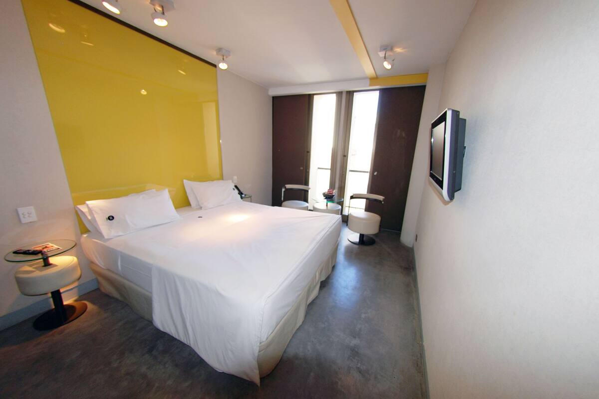 Standard Double Room, 1 King Bed | Minibar, free WiFi