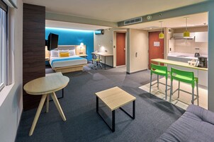 办公桌、笔记本电脑工作区、熨斗/熨衣板、免费 WiFi