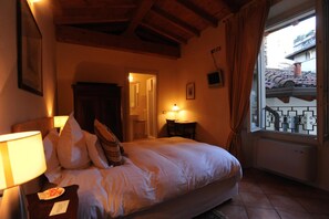 Literie de qualité supérieure, couette en duvet d'oie, minibar