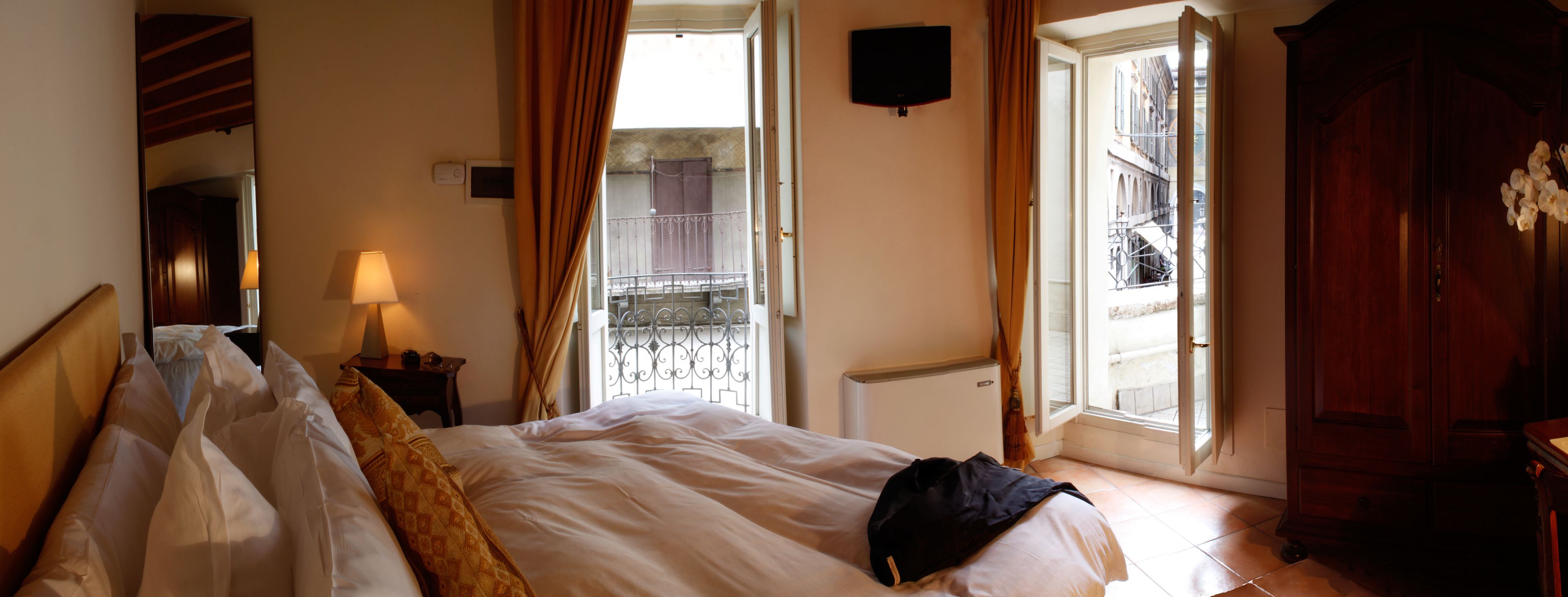 standard double room | 1 bedroom, premium bedding, down duvets, minibar