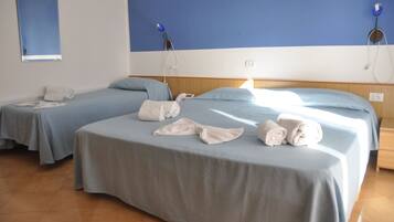 Minibar, in-room safe, desk, iron/ironing board