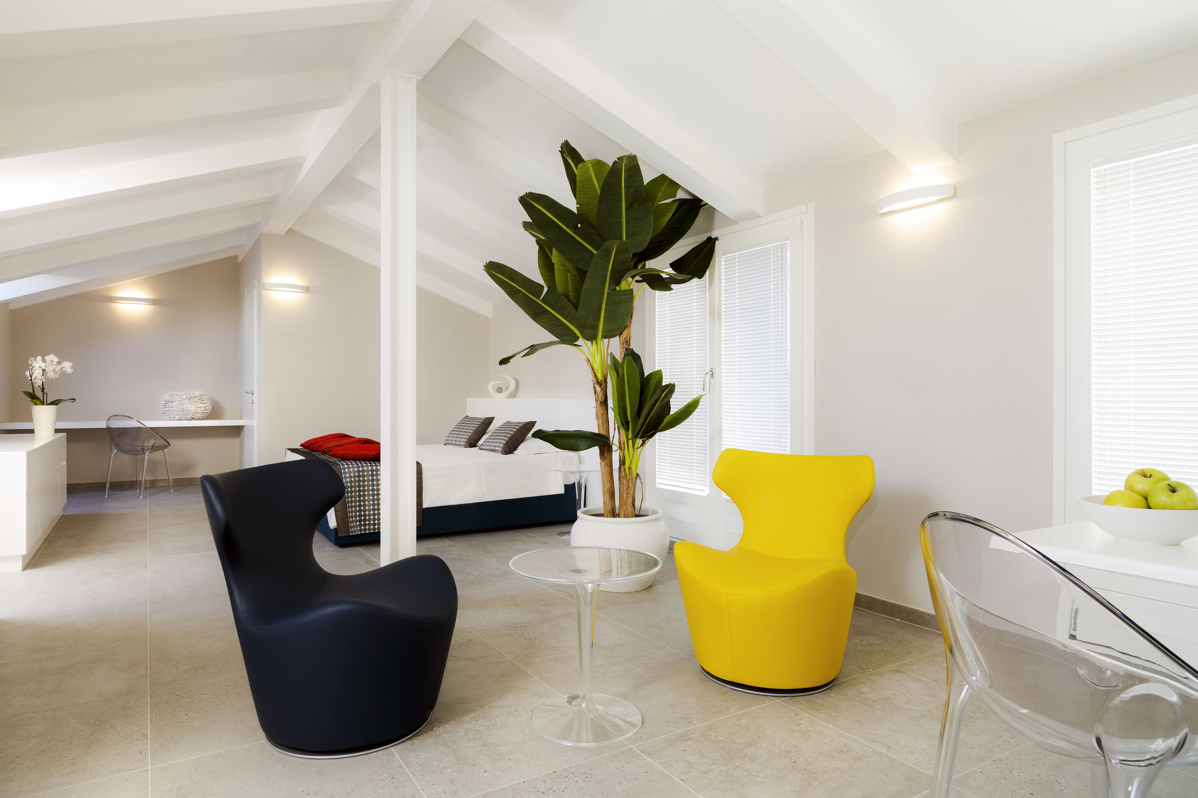 1 bedroom, hypo-allergenic bedding, minibar, in-room safe