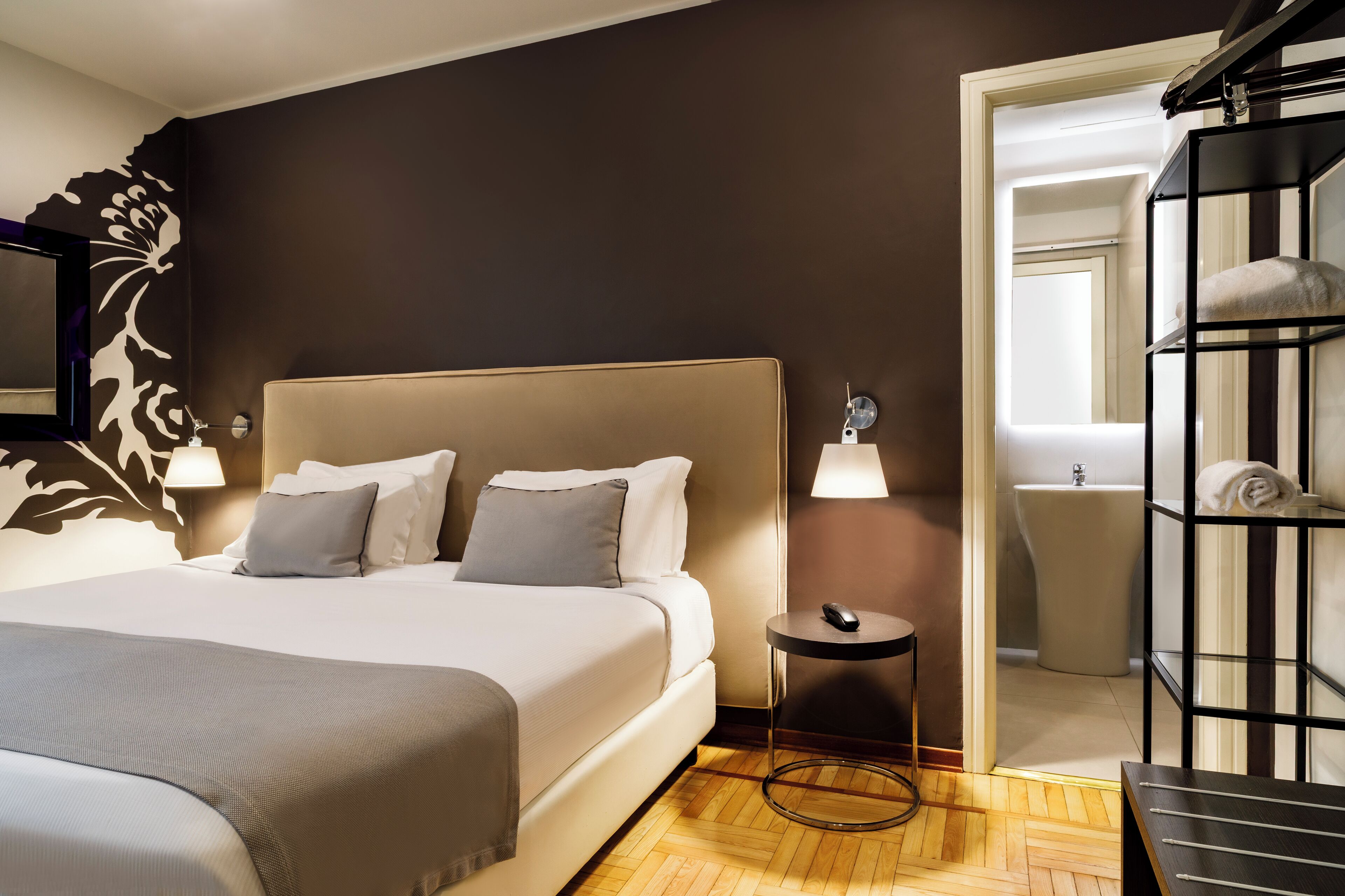 Superior Room, 1 Queen Bed, Non Smoking