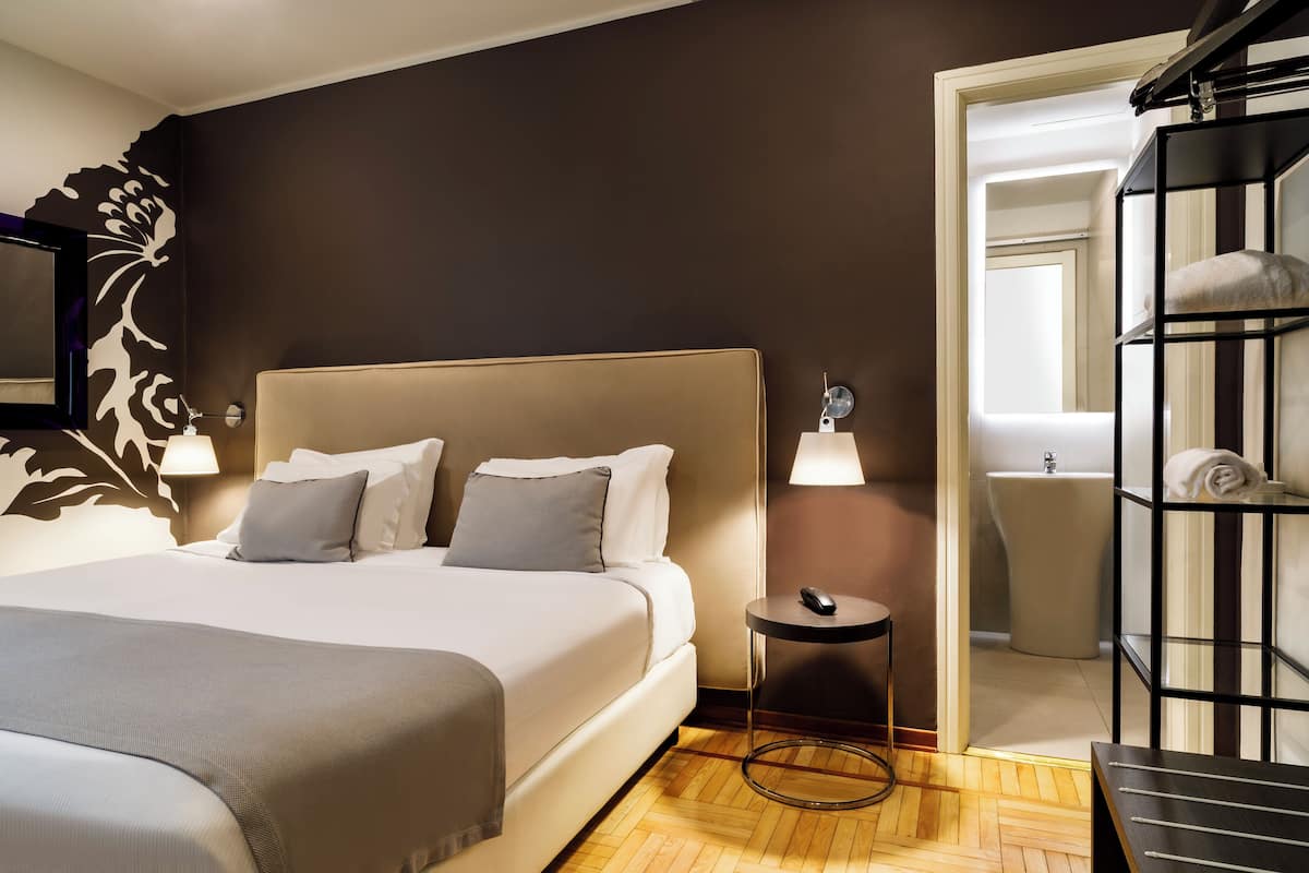 Superior Room, 1 Queen Bed, Non Smoking