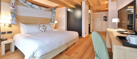 1 bedroom, premium bedding, down duvets, memory-foam beds