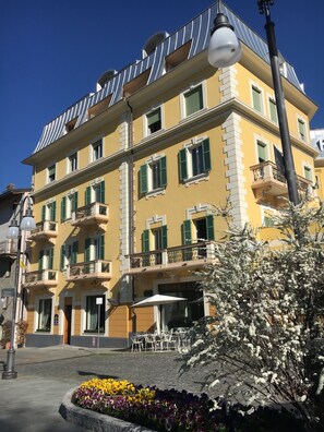 Front of property - Hotel Alla Posta (Saint-Vincent)