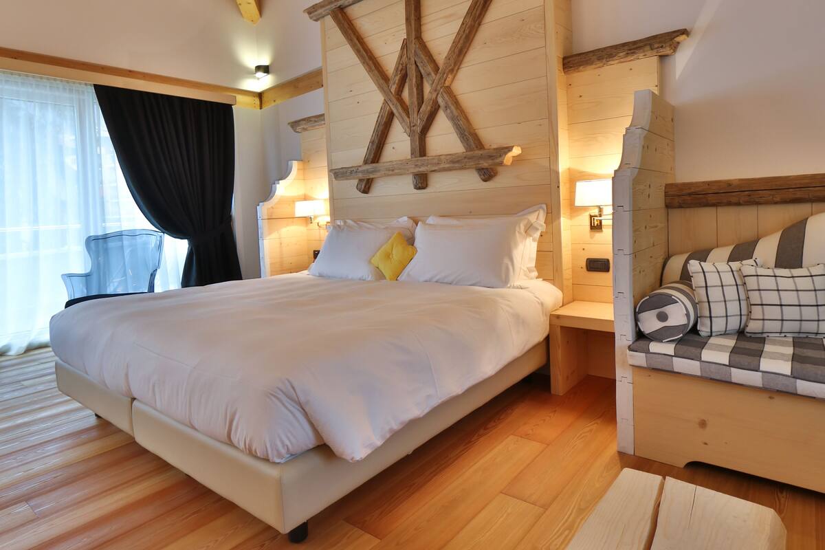 Suite, bañera (Terrace) | Ropa de cama de alta calidad y edredones de plumas