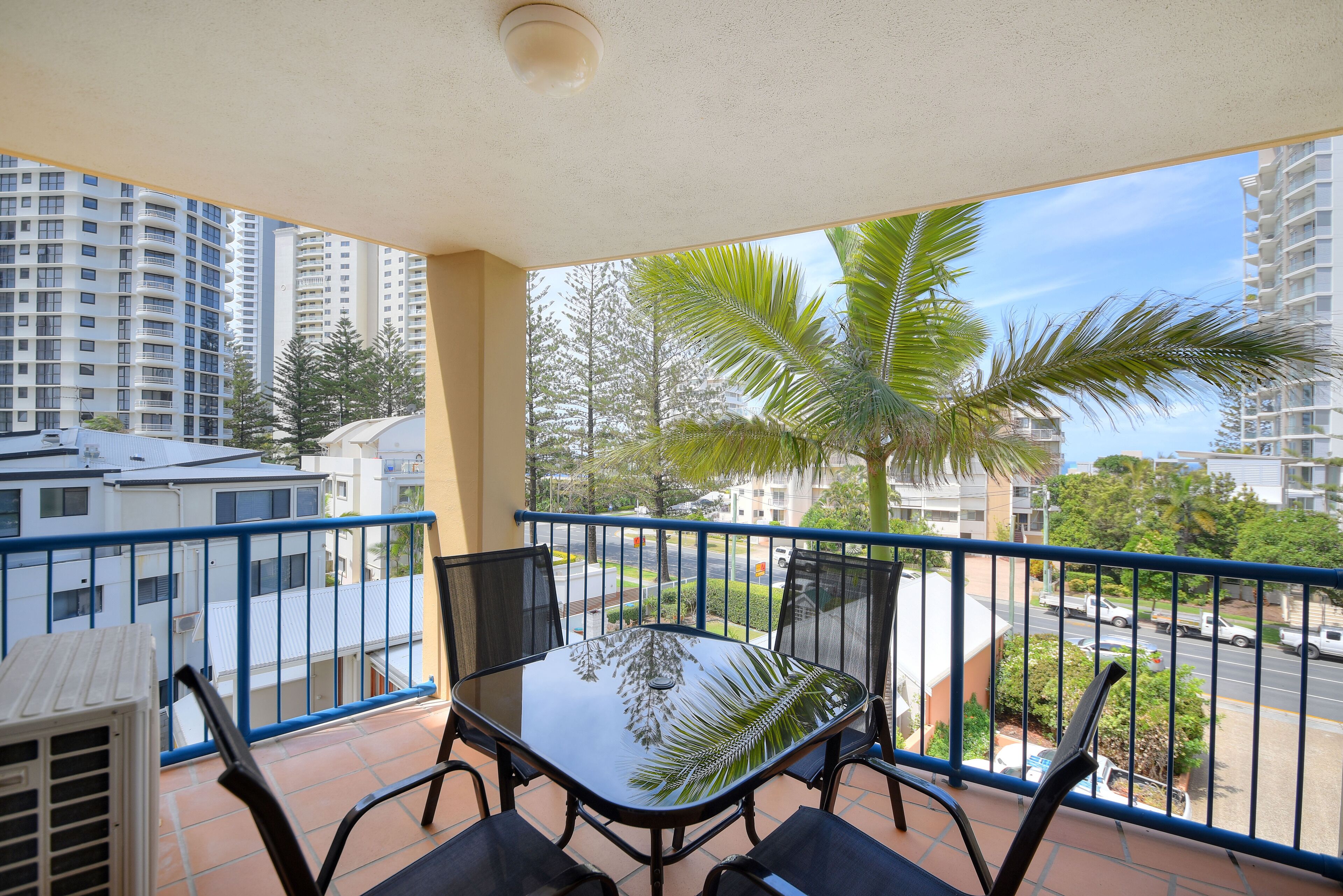 San Mateo on Broadbeach — image 5