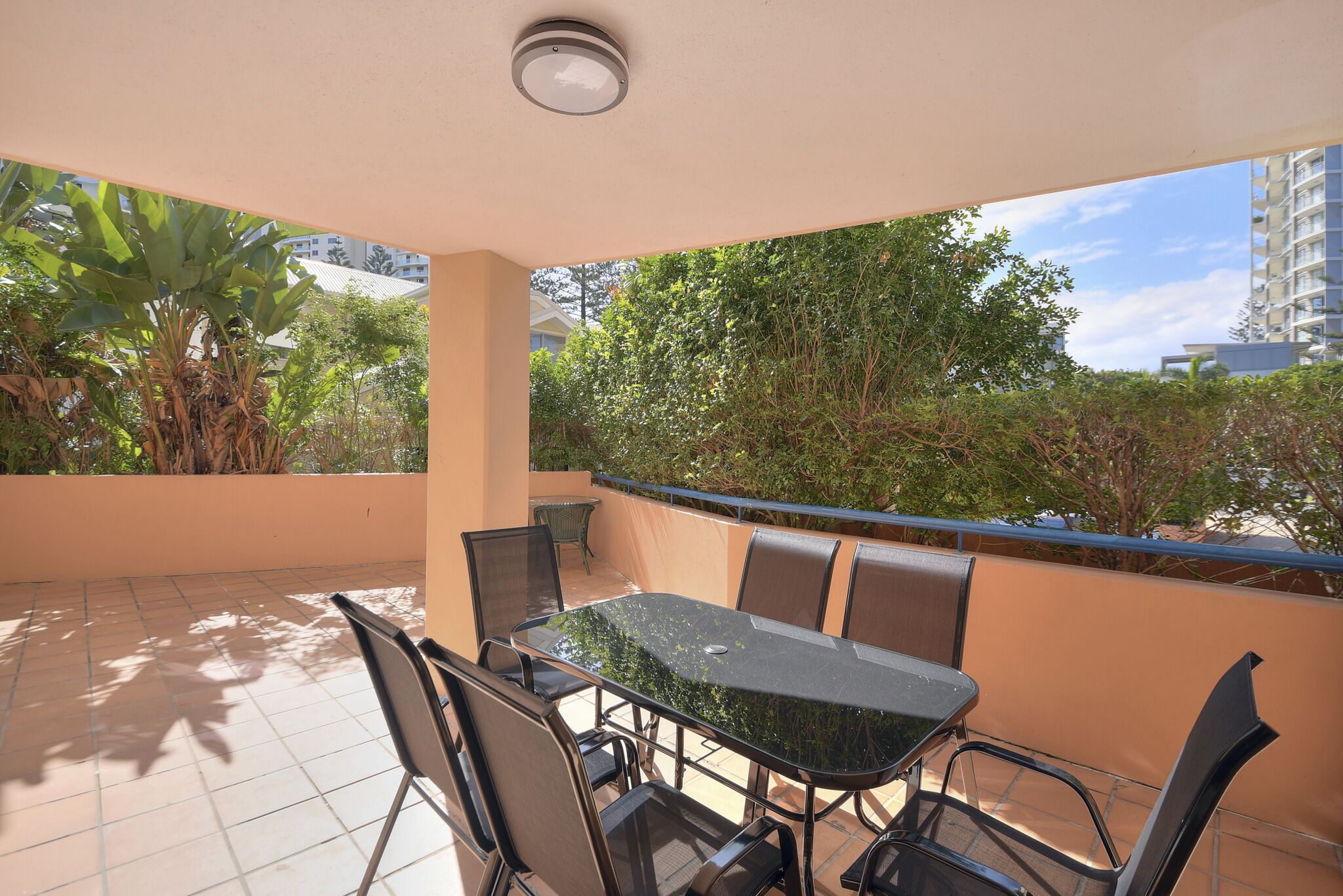 San Mateo on Broadbeach — image 15