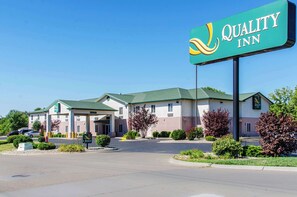 Exterior - Quality Inn Junction City - Near Fort Riley (Junction City)