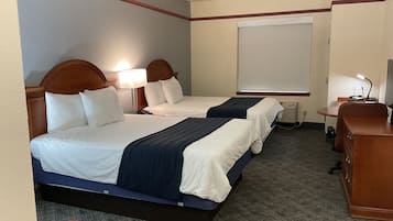 Bureau, chambres insonorisées, fer et planche à repasser, Wi-Fi gratuit