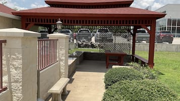 Ngoại thất