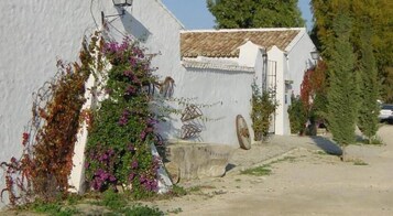 Entrada al alojamiento