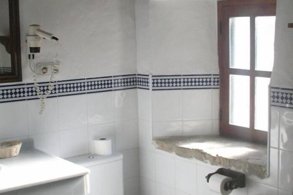 free toiletries, hair dryer, towels