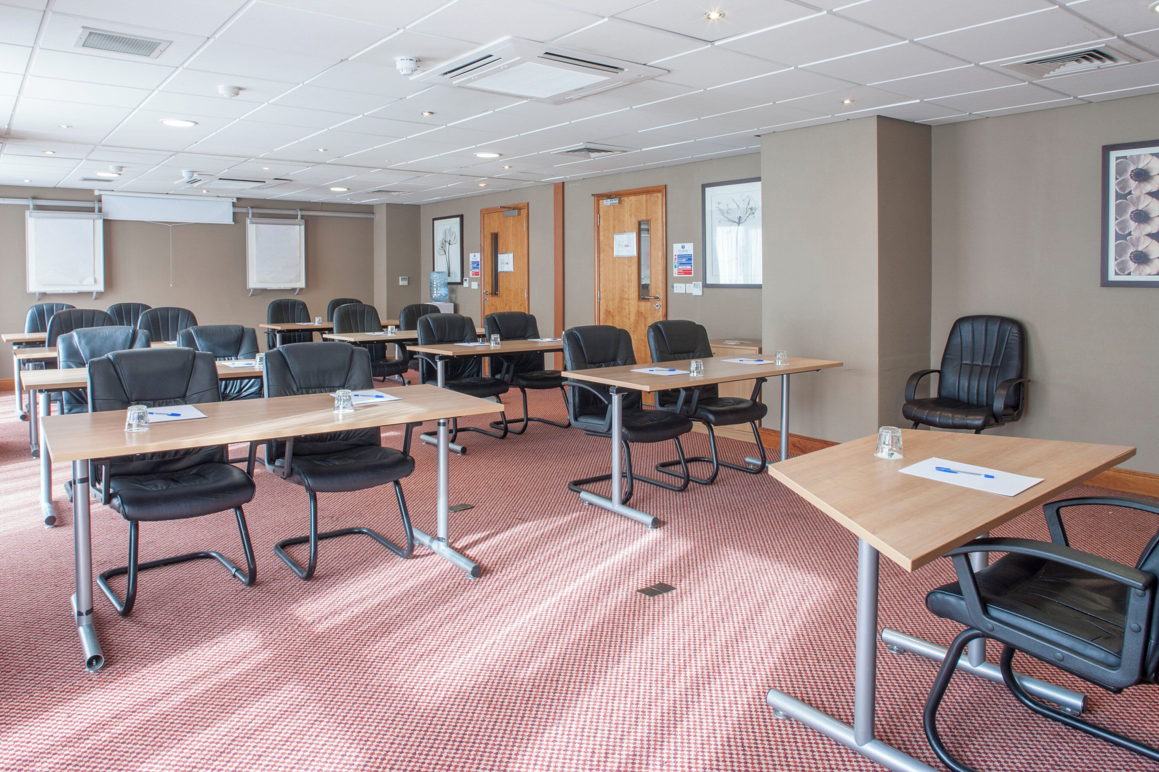 Foto - Holiday Inn Express Birmingham Star City by IHG