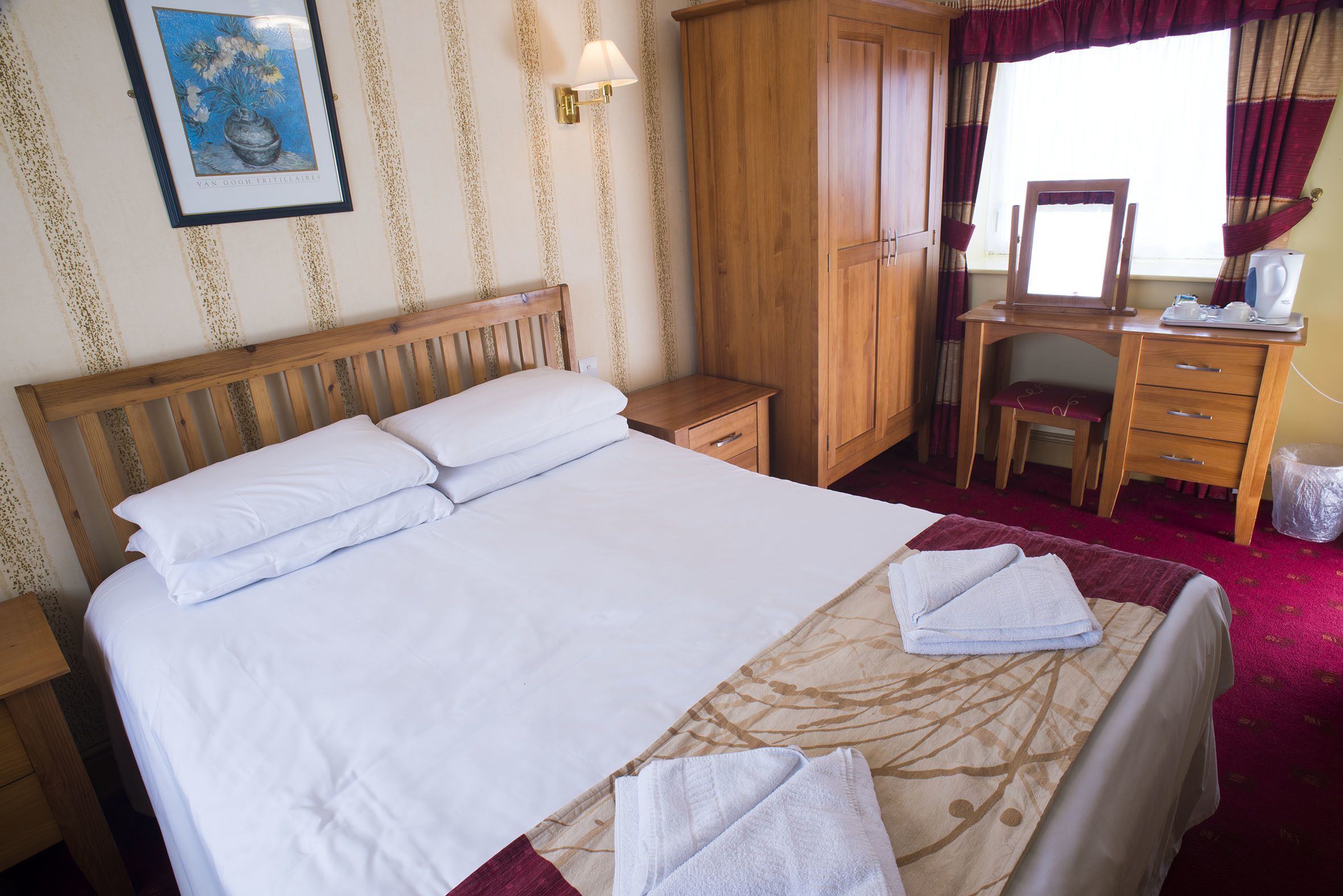 Double Room | Blackout drapes, iron/ironing board, free WiFi, bed sheets