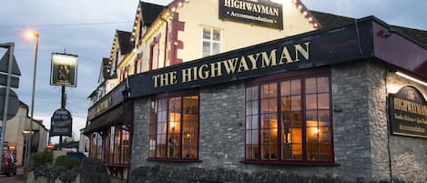 Fachada da propriedade