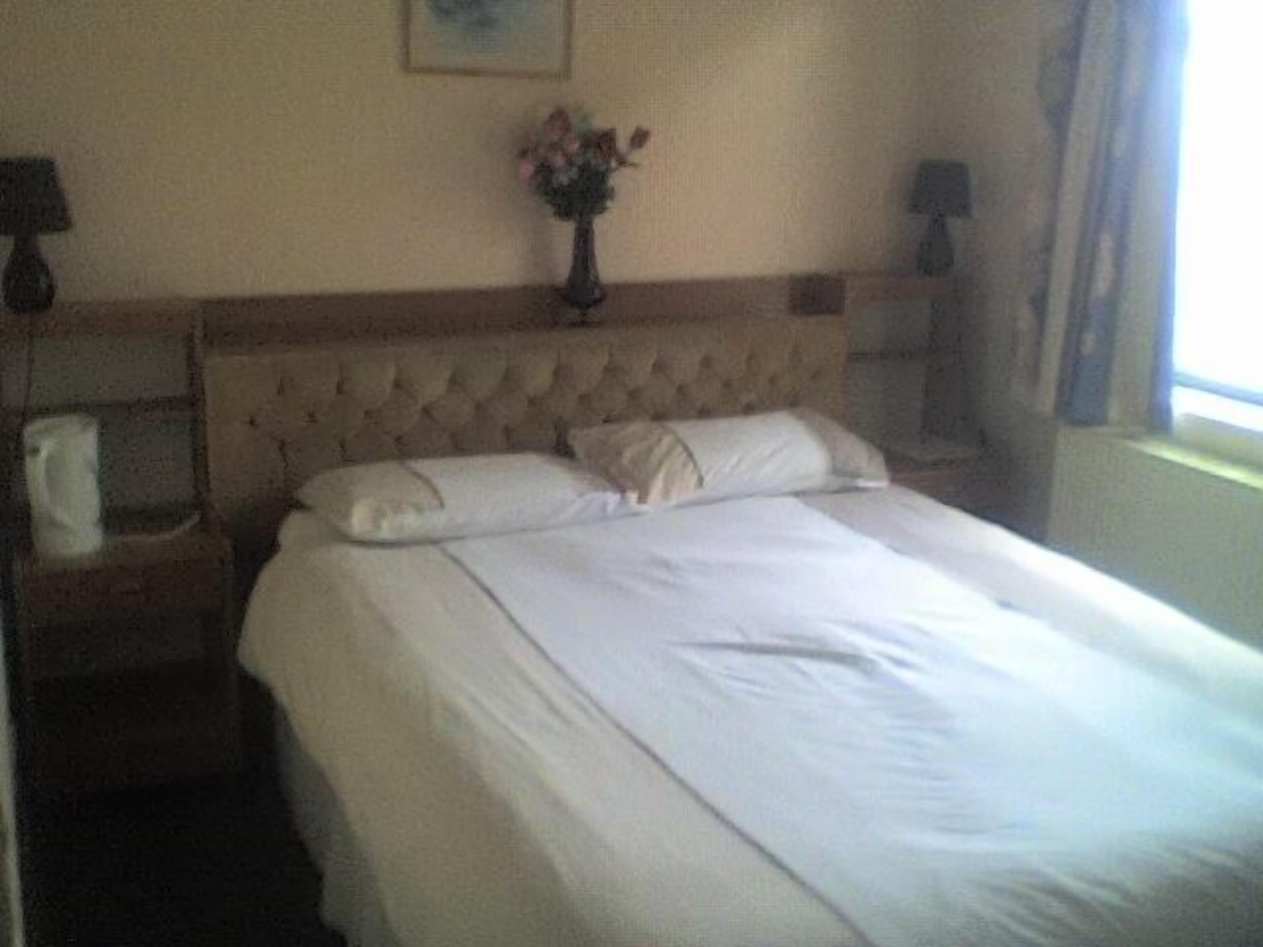 Iron/ironing board, free WiFi