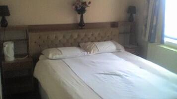 Iron/ironing board, free WiFi