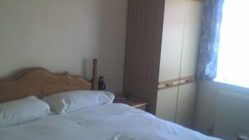 Iron/ironing board, free WiFi