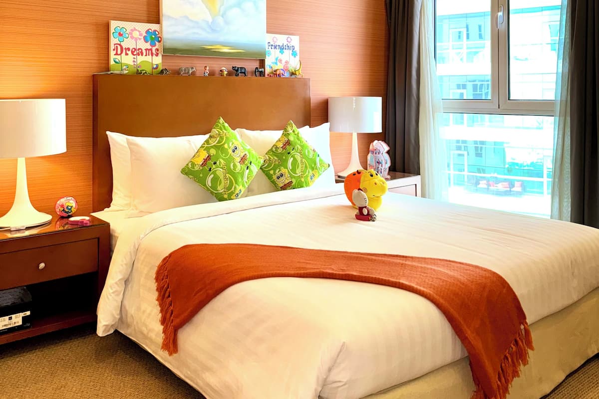 In-room safe, individually decorated, individually furnished, desk