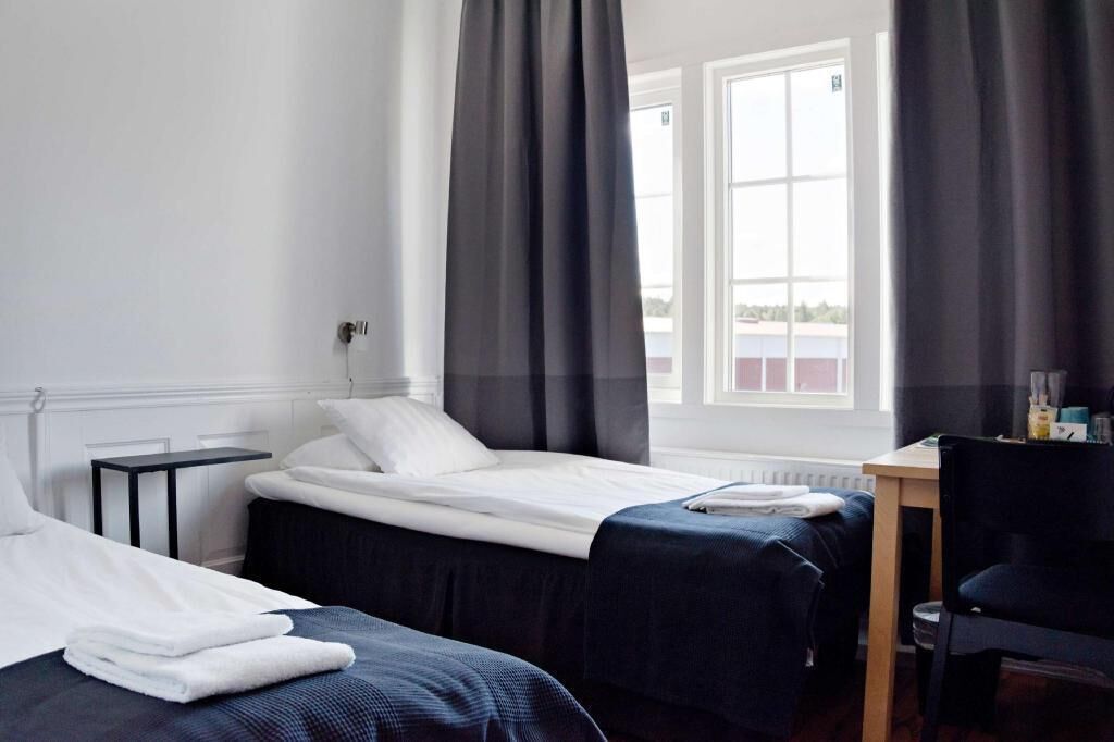 Desk, blackout curtains, iron/ironing board, free WiFi