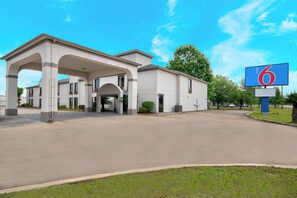 Exterior - Motel 6 Abbeville, LA (Abbeville)