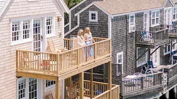 Deluxe Two Bedroom Cottage (Pet Friendly) | Balkon