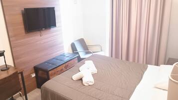 Habitación doble | Caja de seguridad en la habitación, escritorio, insonorización y cunas