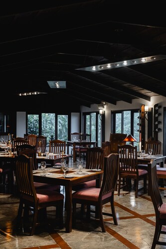 Villa Blanca Cloud Forest Hotel + Retreat